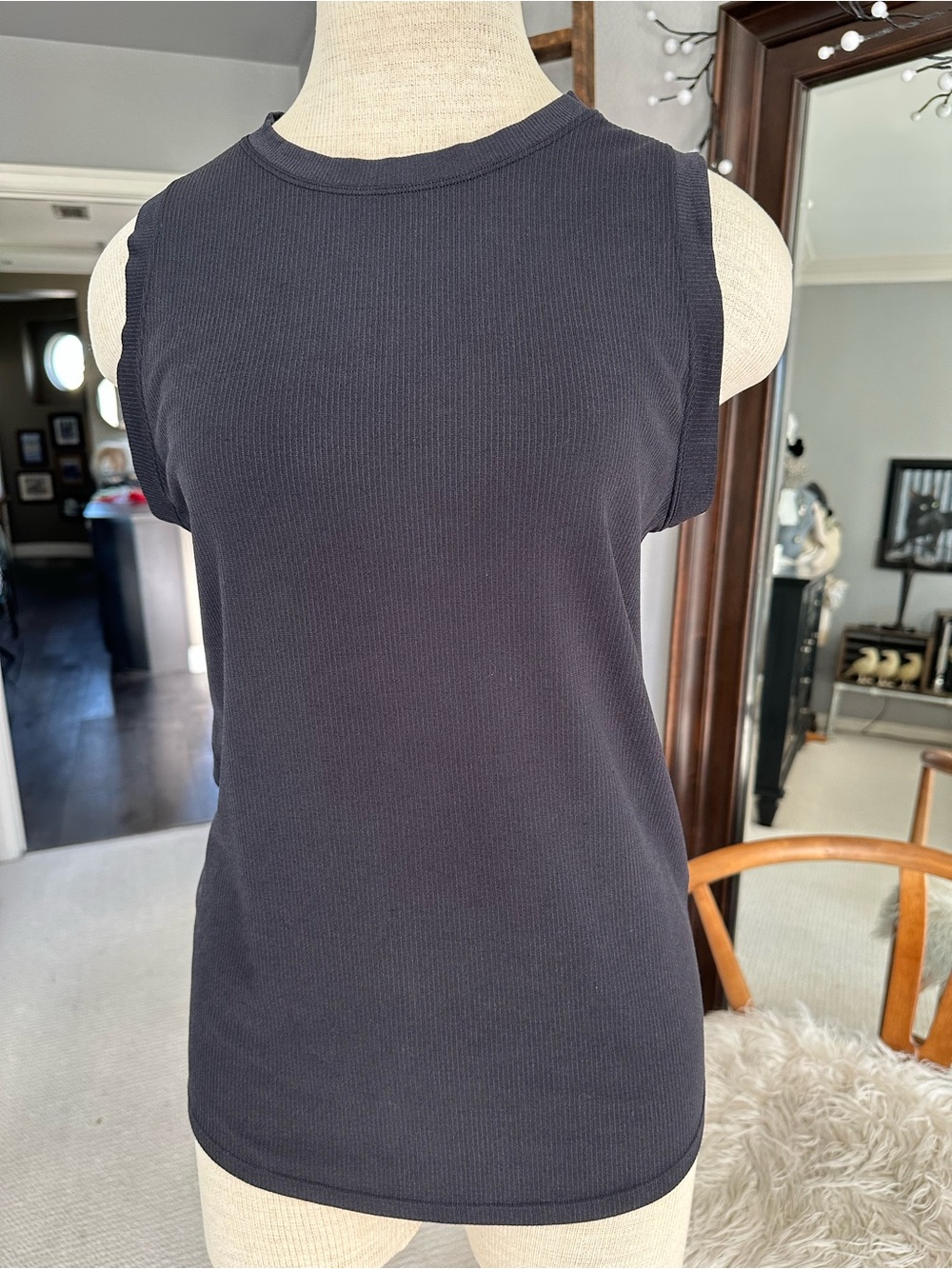 CALIA by Carrie Underwood Black Ribbed Crewneck Tank size medium